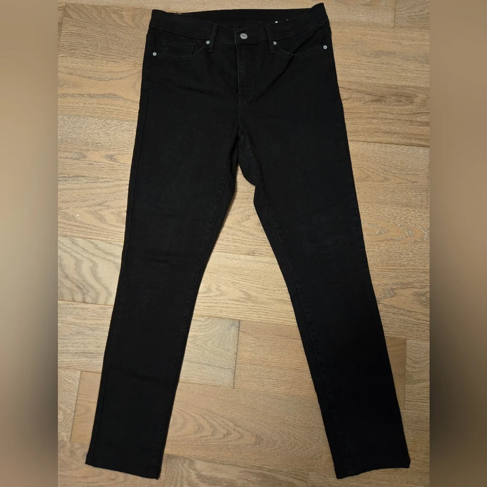 Levi's Black Slim Fit Jeans Versatile Style - Picture 9 of 10